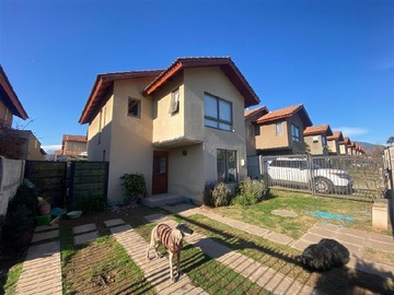Casa en venta en Las rosas, Machalí - 3 dormitorios, 3 baños