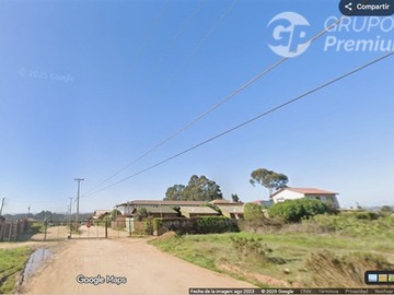 Casa en venta en Ruta F-90. 800 metros del centro comercial de la comuna. Frente cancha El Manzano, Algarrobo - 4 dormitorios, 3 baños