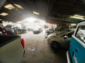 Local Comercial en venta en Gran galpón en excelente sector comercial, Ma (182257), Macul - 1 baño