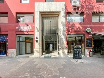 Oficina en arriendo mensual en Santo domingo - bandera - morande - santiago centro, Santiago - 2 dormitorios, 2 baños