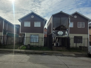 Casa en arriendo mensual en Las Bandurrias, Segunda Faja al Volcán, Villarrica - 3 dormitorios, 1 baño