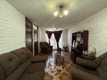 Casa en venta en Haendel Norte, La Florida - 3 dormitorios, 1 baño
