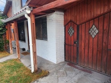 Casa en venta en Primavera, Isla de Maipo - 4 dormitorios, 1 baño