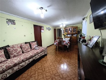 Casa en venta en pasaje puerto toro 613, Lo Prado - 6 dormitorios, 3 baños