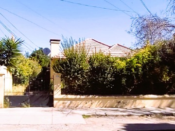 Casa en venta en Quinta Avenida, San Miguel - 4 dormitorios, 1 baño