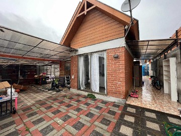 Casa en venta en Se Vende Casa, Valle Lo Castillo en Machali (155042), Machalí - 5 dormitorios, 3 baños