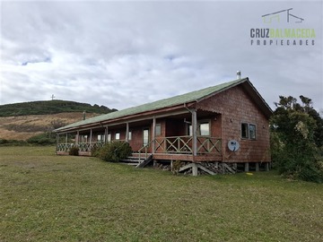 Casa en venta en Preciosa vista al mar y Pingüineras, Ancud - 3 dormitorios, 2 baños