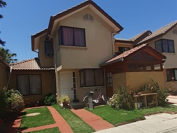 Casa en venta en Condominio barrio norte, ciudad Satelite, comuna de Maipu, Maipú - 3 dormitorios, 3 baños