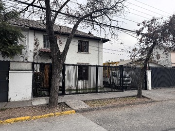 Oficina en arriendo mensual en Arriendo oficina - gran casa Ñuñoa 180 m2 (171017), Santiago - 5 dormitorios, 1 baño