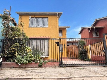 Casa en venta en Amplia Casa Familiar en Quilicura (176330), Quilicura - 3 dormitorios, 2 baños