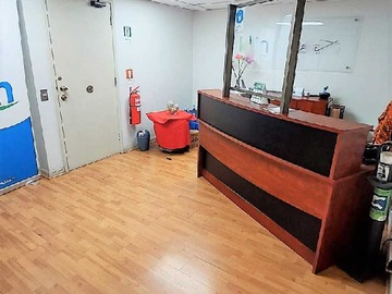 Oficina en venta en Oficina Escuela Militar - Evaristo Lillo (170937), Las Condes - 9 dormitorios, 4 baños