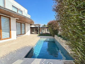 Casa en venta en Santa Barbara, Concón - 4 dormitorios, 4 baños