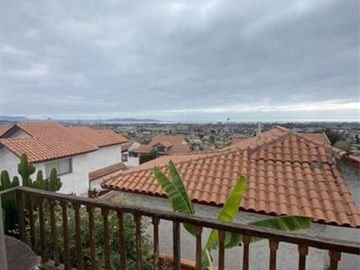 Casa en arriendo mensual en Federico cavada 2941, La Serena - 4 dormitorios, 2 baños