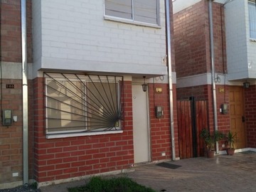 Casa en venta en Rogoberto Jara /Tierra del fuego, Quilicura - 2 dormitorios, 1 baño