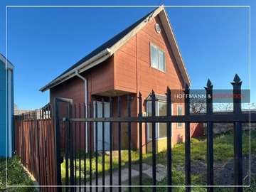 Casa en venta en Los Torreones Norte, Valdivia - 3 dormitorios, 2 baños