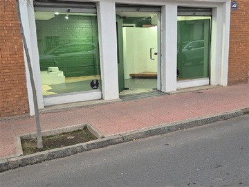 Local Comercial en arriendo mensual en tres carreras, Los Andes - 1 baño