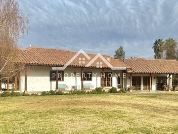 Casa en venta en Linda casa estilo chileno piedra roja chicureo, Colina - 4 dormitorios, 3 baños