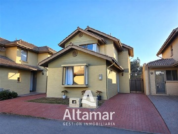 Casa en venta en Avda Guillermo Ulriksen 1799, La Serena - 3 dormitorios, 3 baños