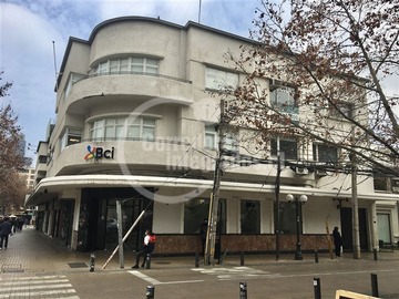 Oficina en venta en Providencia y Pedro de Valdivia, Providencia - 7 dormitorios, 3 baños