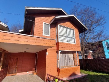 Casa en arriendo mensual en Arriendo Casa 4D 2B a metros del Hospital (176523), Aysén - 4 dormitorios, 2 baños