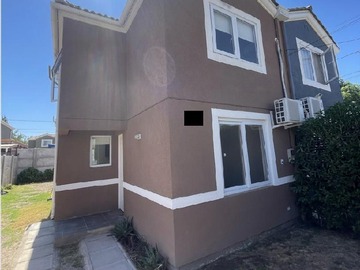 Casa en arriendo mensual en Pasaje Hortencia Gallardo Diaz, Buin - 3 dormitorios, 2 baños