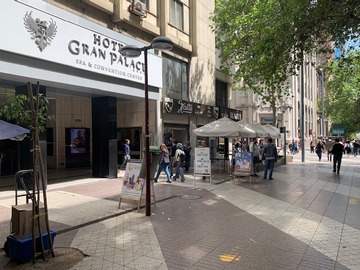 Local Comercial en venta en Huérfanos 1178, Santiago - 1 baño