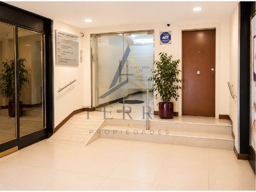 Oficina en arriendo mensual en Arriendo Oficina con Excelente Conectividad (174388), Santiago - 1 dormitorio, 1 baño