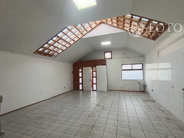 Local Comercial en arriendo mensual en calle 7 con 22 norte, Viña del Mar - 2 dormitorios, 2 baños
