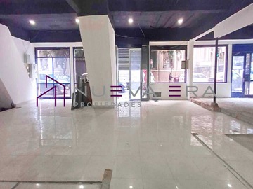 Local Comercial en arriendo mensual en Locales Comerciales Desde 109 m² en Morandé 285 (174852), Santiago - 1 baño