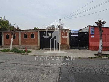 Casa en venta en Eusebio Lillo, La Florida - 4 dormitorios, 2 baños