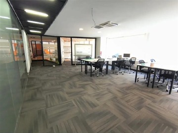 Oficina en arriendo mensual en Galería España, Santiago - 7 dormitorios, 3 baños