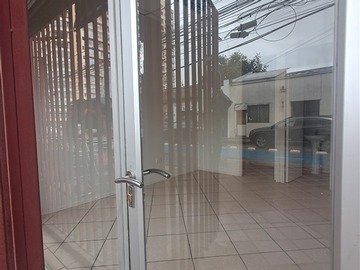 Local Comercial en arriendo mensual en 6 oriente 960, Talca - 1 baño