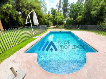 Casa en venta en Gran casa en condominio, Chicureo (171328), Colina - 7 dormitorios, 5 baños