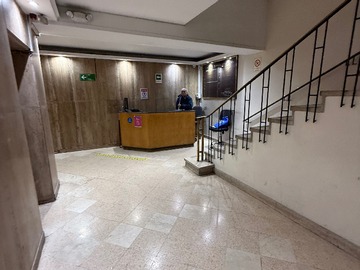Oficina en arriendo mensual en Oficina Moderna con Excelente Conectividad (176398), Santiago - 10 dormitorios, 2 baños