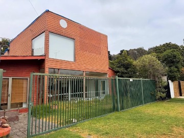 Casa en venta en Amplio local comercial habitacional, en general carrera n° 4, Viña del Mar - 1 dormitorio, 2 baños