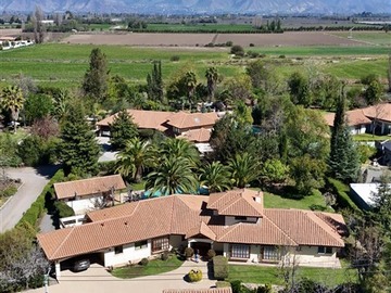 Casa en venta en los villares, Los Andes - 4 dormitorios, 4 baños