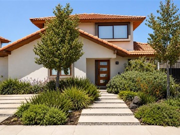Casa en venta en las rastras 10 norte, Talca - 4 dormitorios, 3 baños