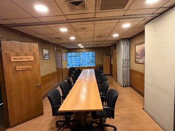 Oficina en arriendo mensual en pasos metro (162210), Las Condes - 4 baños