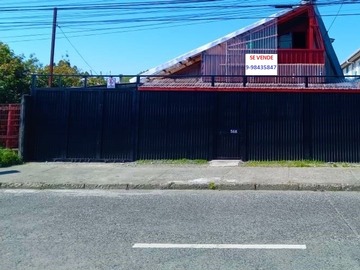 Casa en venta en José Miguel Carrera 568, Puerto Montt - 5 dormitorios, 1 baño