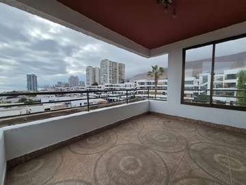 Departamento en venta en Av. Costanera 3524, Iquique - 3 dormitorios, 2 baños