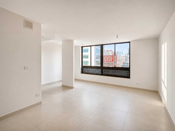 Oficina en venta en Espacios Amplios para Tu Negocio (165206), Las Condes - 1 baño