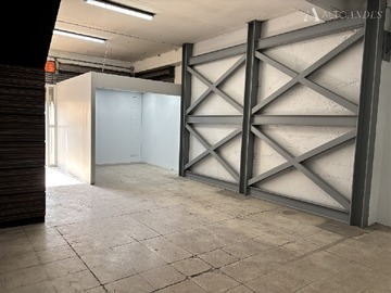 Bodega en arriendo mensual en Nataniel Cox con Franklin, Santiago - 2 baños