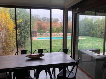 Casa en venta en Casa como nueva en condominio santa helena chicureo, Colina - 3 dormitorios, 3 baños