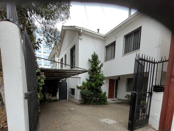 Casa en venta en 8 Norte, Viña del Mar - 5 dormitorios, 4 baños