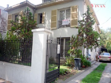 Casa en venta en Ricardo Matte Perez / Salvador, Providencia - 6 dormitorios, 4 baños