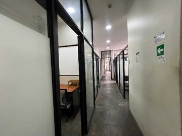 Local Comercial en arriendo mensual en Arriendo excelentes oficinas multiusos (169922), Recoleta - 3 baños