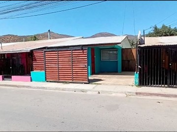 Casa en venta en El Polígono, Comuna de Nogales, Nogales - 2 dormitorios, 2 baños