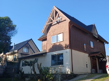Casa en venta en Unimarc ramón carrasco, Concepción - 6 dormitorios, 3 baños