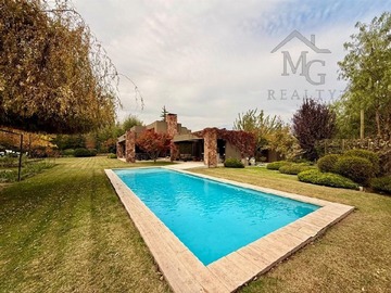 Casa en venta en Las brisas, Colina - 5 dormitorios, 5 baños