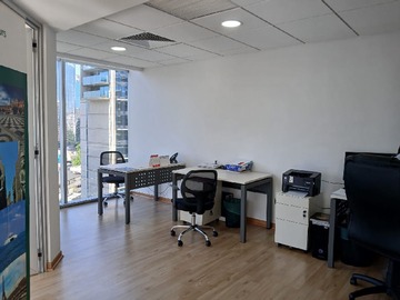 Oficina en arriendo mensual en Avenida Alonso de Córdova, Las Condes - 1 dormitorio, 2 baños
